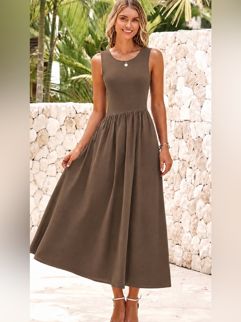 Classic Sleeveless Maxi Dress — Elegant Everyday Style